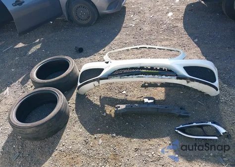 2017 Mercedes-Benz C 300 z USA, uszkodzony, nr VIN WDDWJ4JB7HF380581